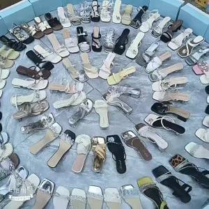[Free Shipping] 2025 New Thick-Heeled Womens Summer Slippers with Floral Rhinestones and Toe Loop Suitable for Wearing with Skirts Crystal Sandals