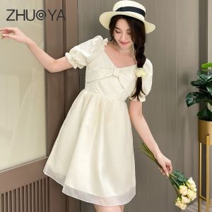 Du Yan ผู้หญิงฝรั่งเศสพัฟแขนโบว์บางสีขาวเอวนางฟ้าชุดสีที่บริสุทธิ์ ชุดเดรสผู้หญิง เดรส