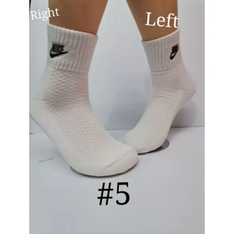 Nike socks left outlet and right