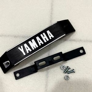 BREKET KUMIS RXKING BREKET DUDUKAN YAMAHA RXKING LOGO YAMAHA DASAR HITAM BREKET KUMIS RX KING BRECKET DUDUKAN YAMAHA RXKING ORI BREKET +DUDUKAN SHOCK DEPAN RXKING BREKET PLAT LAMPU DEPAN RXKING EMBLEM KUMIS RX KING BANDUNGAN DASI SHOCK DEPAN RXKING