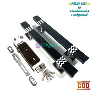 Set kunci pintu rumah dengan gagang tarikan panjang 33cm 45cm dan 60cm terbuat dari stainless steel dilengkapi dengan body kunci dan kunci tambahan. Cocok untuk pintu depan dan kamar.