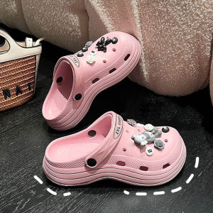 LEAShop มาใหม่👾 รองเท้าแตะแฟชั่น รองเท้าตัวโตมีตัวการ์ตูนติดแบบน่ารักๆงานดีมากแม๊ ใส่แล้วสวยมาให้กั 3สี กันแบบจุกๆต้องรีบกดสั่งเข้ามาเลยจ้าช้าหมดอดนะ🔥