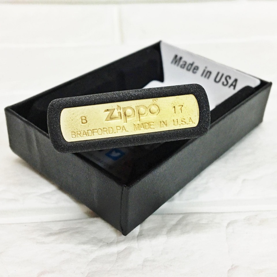 Làm thế nào để tránh mua phải bật lửa Zippo giả: Kinh nghiệm của người dùng và những điều cần lưu ý