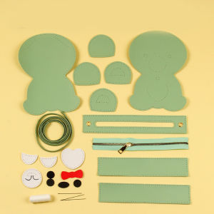 Túi Đeo Chéo Tự Làm Hình Gấu Đeo Nơ Đỏ Siêu Cute Set Nguyên Liệu Handmade Hoạt Hình Khâu Tay Da Pu Dễ Thương - EB47