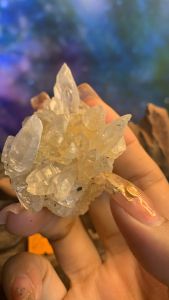 Bụi đá tinh thể Thạch Anh tự nhiên vàng Citine năng lượng vũ trụ 650