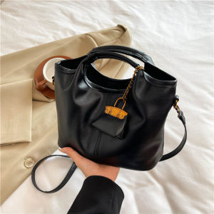 IELGY Retro High-End Handbag Simple Tote Bag All-Match One-Shoulder Commuter Crossbody