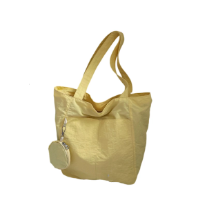 กระเป๋าถือสตรีมีสไตล์กระเป๋าไนลอนสะพายไหล่ความจุมาก Tas Gym กระเป๋าใต้วงแขนสำหรับการเดินทาง Essential ทุกวัน