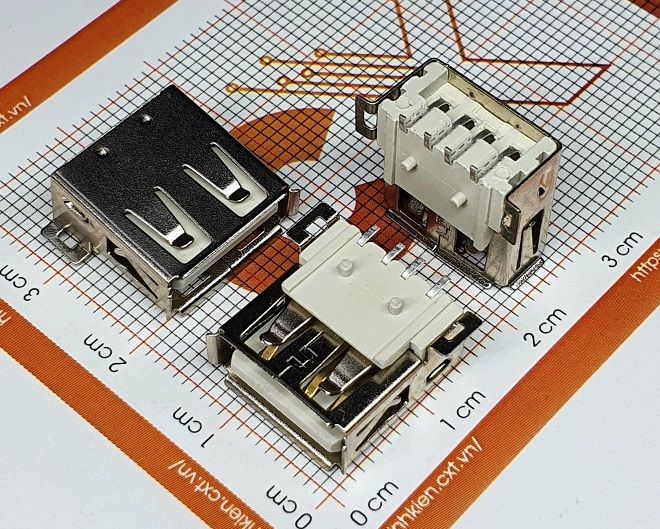 Cổng USB cái 2.0 type A 4P SMD màu trắng (gói 5 chiếc)