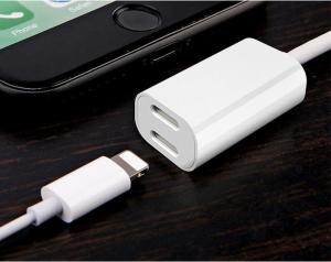 Cáp Lightning 2in1 gồm 01 cổng sạc + 01 âm thanh dùng cho iPhone 7 Plus