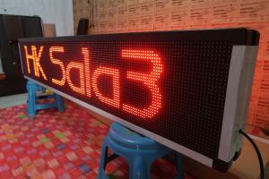 Running Text 40x200cm Dua Sisi Full Outdoor Merah Wifi