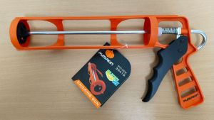 Pumpkin Silikon 9" Light Caulking Gun (PM30416)