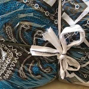 KAOS BARONG KAOS JEFRI PUTIH KAOS ETNIK JEFRI PUTIH KAOS JOGJA ETNIK KAOS DASHIKI PUTIH KAOS JOGJA KAOS MALIOBORO