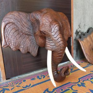 หัวช้างแอฟริกา หัวช้างติดผนัง หัวช้างแกะสลัก จากไม้จามจุรีงานแฮนด์เมดโดยช่างฝีมือ ของตกแต่งบ้าน ร้านค้า สไตล์วินเทจ