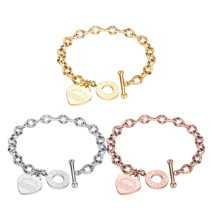 Fashionable Love Shape Bracelets Stainless Steel Strong Construction Enduring Designs