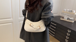 Women Shoulder Bag Trendy Crossbody Bag Armpit Bag PU Leather Handbag Korean Styles Underarm Bag Commuting Bag for Work