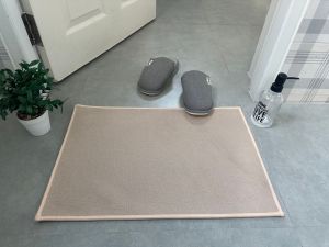 พรมเช็ดเท้า ไมโครไฟเบอร์ แบบบาง พรมเช็ดเท้ากันลื่น พรมห้องน้ำ พรมห้องนอน ขนาด 40x60 ซม. ส่งจากไทย ส่งไว