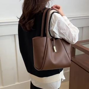 Popular Bags for Women This Year 2024 Autumn and Winter Womens Bag Single Shoulder Commuter Bag Large Capacity Mother-Daughter Bag High-End Tote Bag