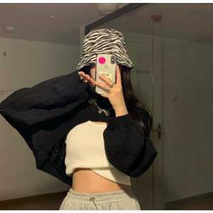 MILKA BALON Outher Crop//Outwear Blouse//rajut premiumm