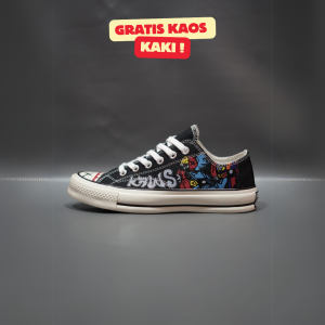 SEPATU CNVRS 70S LOW X KAWS COMPANION HITAM PUTIH MOTIF KARAKTER 37-43
