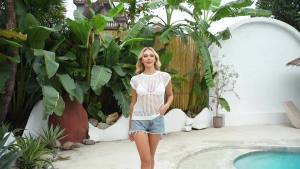 Womens Summer Crochet Top Hollow Out Cap Sleeve Blouse Vest Pullover Sweater Beach Vacation Outfit