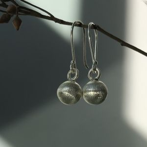 ตุ้มหูผู้หญิง 99.9% ตูมหูงานขัดทราย รับประกันสินค้า สำหรับผู้หญิง