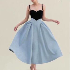 P010-020 PIMNADACLOSET - Sleeveless Black Beaded Maxi Dress