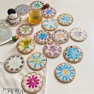 10cm Rattan Shell Cup Mat Round Colorful Seashell Cup Mat Bohemian Hand Woven Insulation Pad Placemat Kitchen Decoration