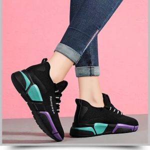 Korean womens shoes 2021 summer new breathable black mesh travel leisure light soft bottom running