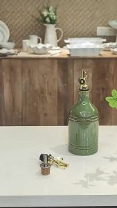 FFBH Ceramic Nordic Retro Olive Oil Bottle Light-blocking Bottle Body Metal Pointed Spout Soy Sauce Bottle Large Capacity 5B9Z4