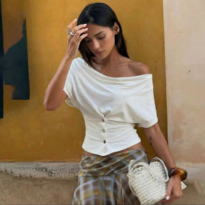Tuulrise Phụ nữ Mùa hè Hàng đầu Thời trang Nút phía trước Chắp vá Cổ chữ V Xếp ly Trang bị Hàng đầu Mới Giản dị Bữa tiệc Đường phố Cao cấp Áo thun Nữ2026