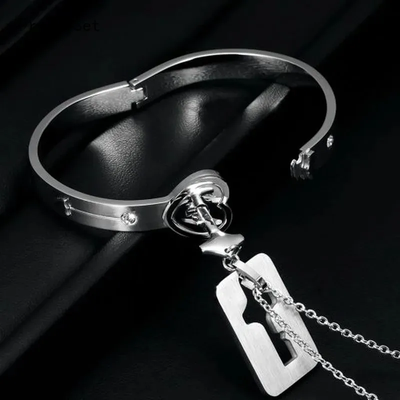 2pcs a couple lovers deals jewelry love heart lock bracelet