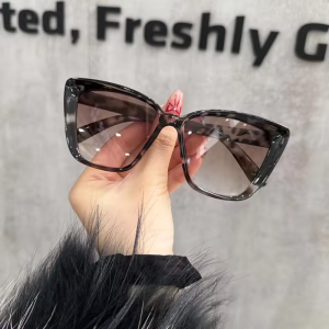 Cats Eye Square Sunglasses Leopard Print Shades No Makeup Decorative Eyewear Sun Protection Anti-Glare for Outdoor Travel