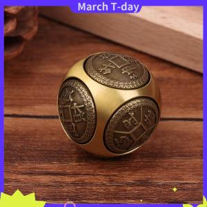 March ของเล่นลูกบอลบีบคลายเครียดทำจากทองเหลืองสี่หน้า