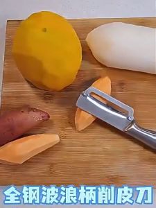 Ergonomic Peeler Stainless Steel 2in1 Multi Functional Wooden Handle Bottle Opener Kitchen Tool
