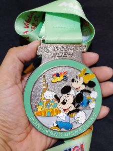 10k Week End 3k Run Medal Disney Hongkong Mickey Mouse
