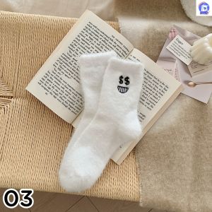 ถุงเท้าขนแกะ ถุงเท้าขนมิ้ง ผ้ากำมะหยี่เนื้อนุ่มใส่สบาย ถุงเท้าแฟชั่นเกาหลี ขนาดฟรีไซส์ ช่วยให้เท้าอุ่น พร้อมส่งจากไทย!!