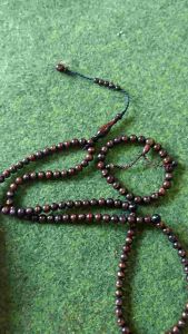 Tasbih Kayu Akar Bahar & Gelang Tali Arus Hitam