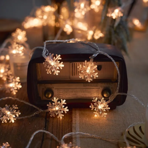 LED String Lights Snowflake LED Fairy Lights Xmas Tree Christmas New Year Room Valentines day Decoration USB or Battery Operate Room Bedroom Party Decor Holiday Decoration Colored Lantern Flashing Lighting Chain String Starry Sky Lighting Chain Battery