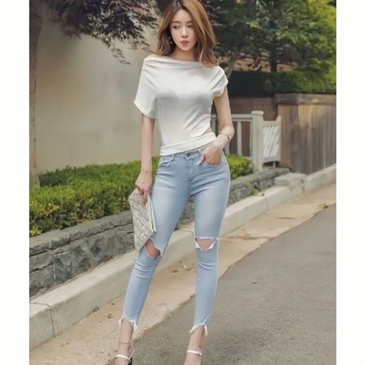 Fashionable tight-fitting low-rise ripped crotch stretch jeans - Main Image