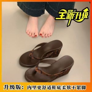 [Free Shipping] Casual Vacation Style Comfortable And Relaxing Travel Slippers 2026 WomenS Shoes Trendy And Fashionable With A Height-Enhancing Design