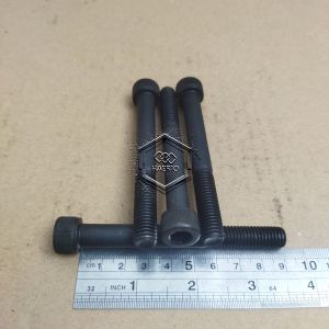 BAUT L BAJA M10X90 PANJANG 9CM KUNCI L8 9 CM BAUD L 17 M10X90 BAJA L 8 KUNCI PAS 17 HALF DRAT WARNA HITAM BAUT 17 SOCKET HEX CAP SCREW 10 X 90 10X90 90MM 90 MM M10 X90 M10X 90 RING 17 GRADE 12.9 PITCH DRAT 1.5 DIAMETER BODY 10MM