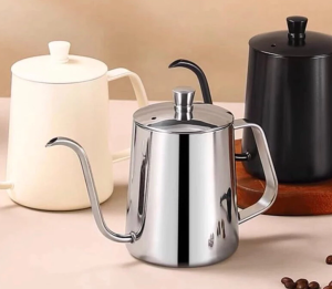 Bình Đựng Nước Inox Vòi Dài 600ml