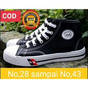 sepatu sekolah sdsmpsma nb bot hitam putih