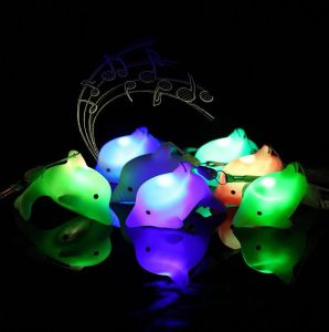 MAINAN KOLEKSI BONEKA LAUTAN LAMPU 7 WARNA MOTIF DOLPHIN IKAN HIU OCTOPUS PAKAI BATRE KANCING BISA DIGANTI BONUS TALI GANTUNG