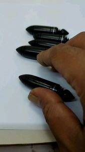 Liontin kalung buka tutup