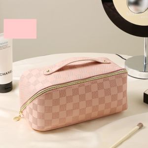 Plaid PU Leather Cosmetic Bag Ladies Make Up Bag Large Capacity Travel Portable Toiletry Bag Wash Storage Bag Organizer