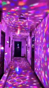 RGB Rotating LED Disco Lamp Lampu Warni-warni Putar Plug & Play untuk Pesta KTV Rumah & Bar