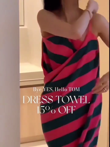 Áo choàng thiết kế cáp treo hở lưng khăn tắm thấm hút mạnh san hô lông cừu nhẹ hồ bơi Spa che