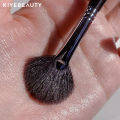 Cọ Đánh Highlight Bắt sáng Dạng Quạt KIYE Lông Tự Nhiên Chuyên Nghiệp Mềm Mại. 