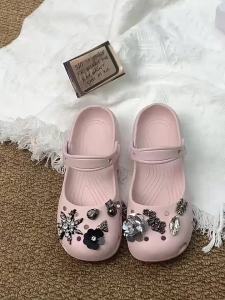2026 New Model WomenS Summer Outdoor Soft Sole Non-Slip Beach Closed-Toe Sandals With Rhinestones